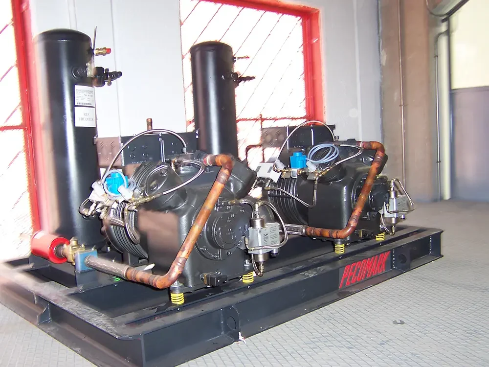 mantenimiento-102 Doble instal·lació a gran cambra frigorífica amb compressors alternatius