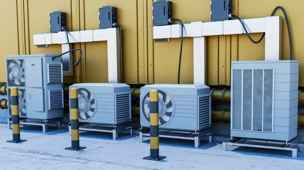 servicios-aire-condicionado-04 Ducts of a heat pump air conditioning system for large areas