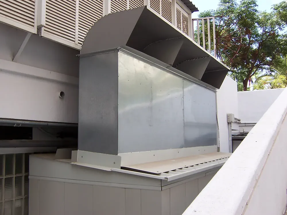 servicios-insonorizaciones-104 Silent condensing unit for positive cooling installed outside