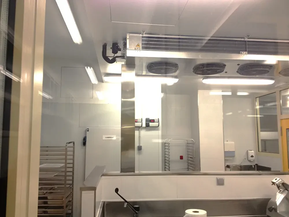 servicios-obradores-101 Obrador alimentari amb evaporador tipus polafó