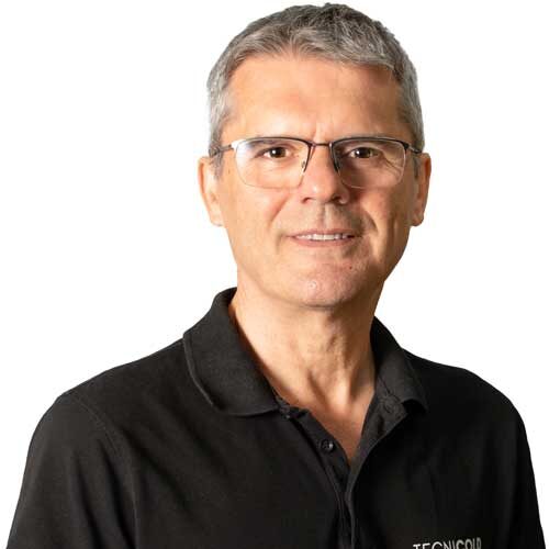 tecnicold-equipo-11 Unitat centralizada d'aire condicionat a una paret