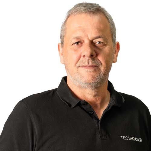 tecnicold-equipo-14 Unitat centralizada d'aire condicionat a una paret