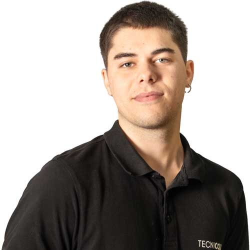 tecnicold-equipo-15 Unitat centralizada d'aire condicionat a una paret