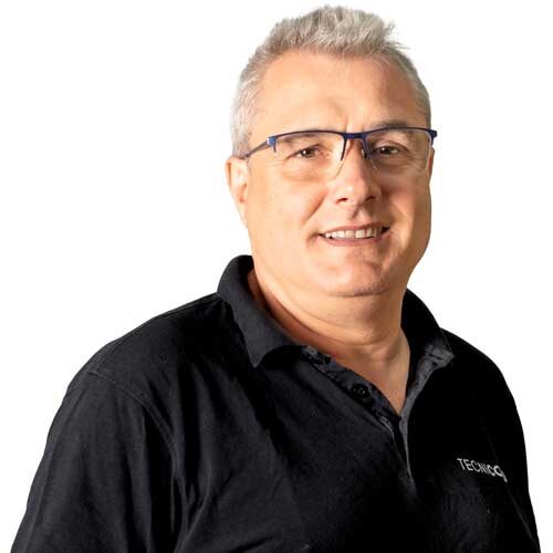 tecnicold-equipo-16 Unitat centralizada d'aire condicionat a una paret